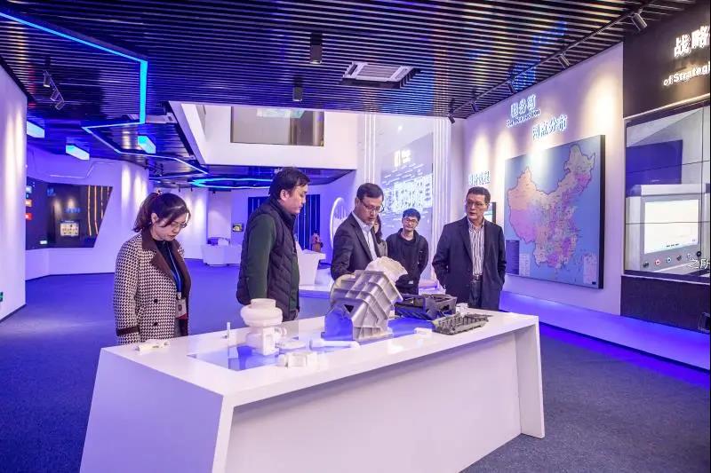 航母艦載機(jī)J-15項(xiàng)目總負(fù)責(zé)人苗玉華蒞臨江西金石三維智能制造科技有限公司指導(dǎo)工作 航母艦載機(jī)J-15項(xiàng)目總負(fù)責(zé)人苗玉華蒞臨江西金石三維智能制造科技有限公司指導(dǎo)工作