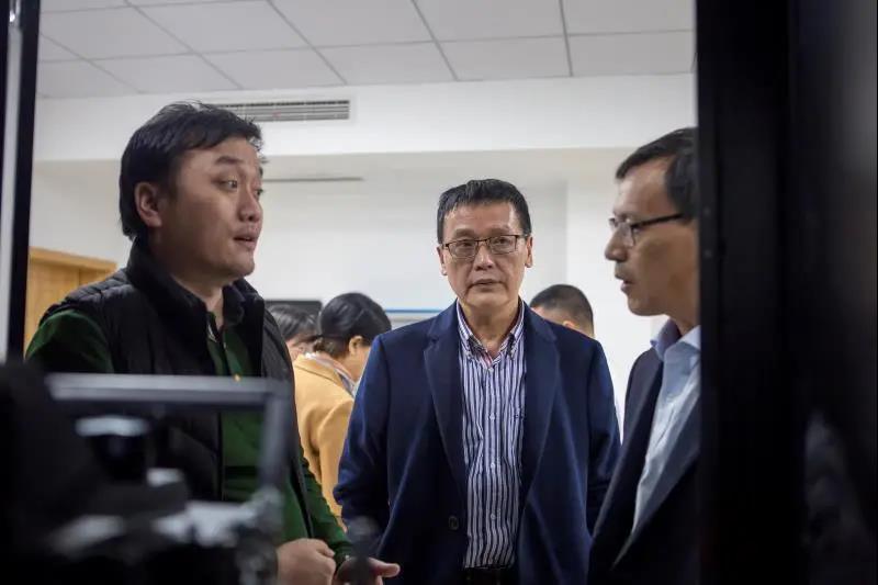 航母艦載機(jī)J-15項(xiàng)目總負(fù)責(zé)人苗玉華蒞臨江西金石三維智能制造科技有限公司指導(dǎo)工作 航母艦載機(jī)J-15項(xiàng)目總負(fù)責(zé)人苗玉華蒞臨江西金石三維智能制造科技有限公司指導(dǎo)工作